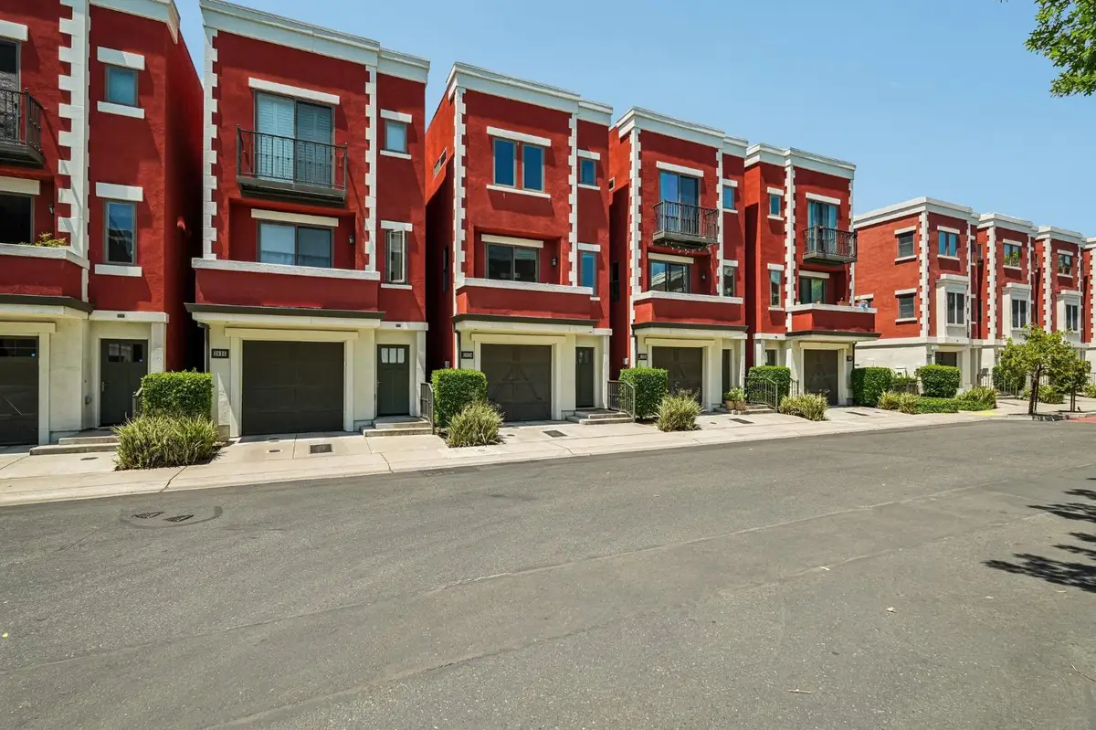 2028 20th Street, Sacramento, CA 95818 - #1