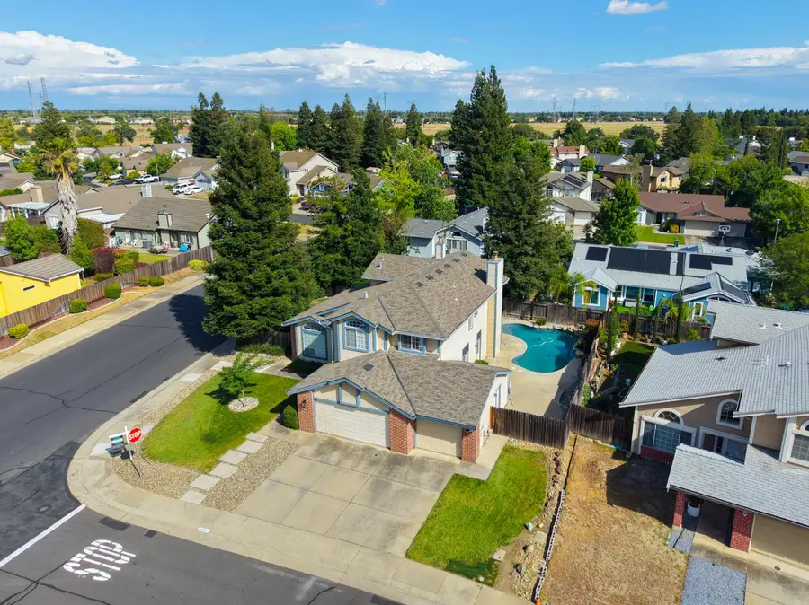 9186 Lagrange Court, Elk Grove, CA 95624 - #2