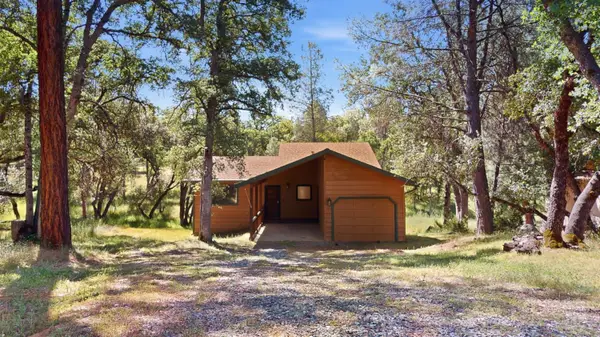 12876 Green Valley Circle, Groveland, CA 95321