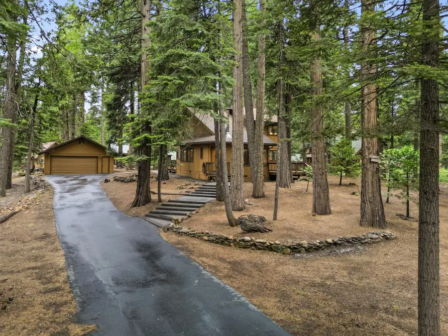 337 Kenshaw Court, Dorrington, CA 95223 - #2