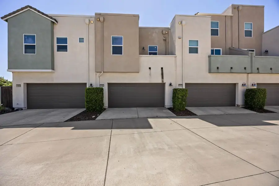 4102 Beechcraft Way, Sacramento, CA 95834 - #2