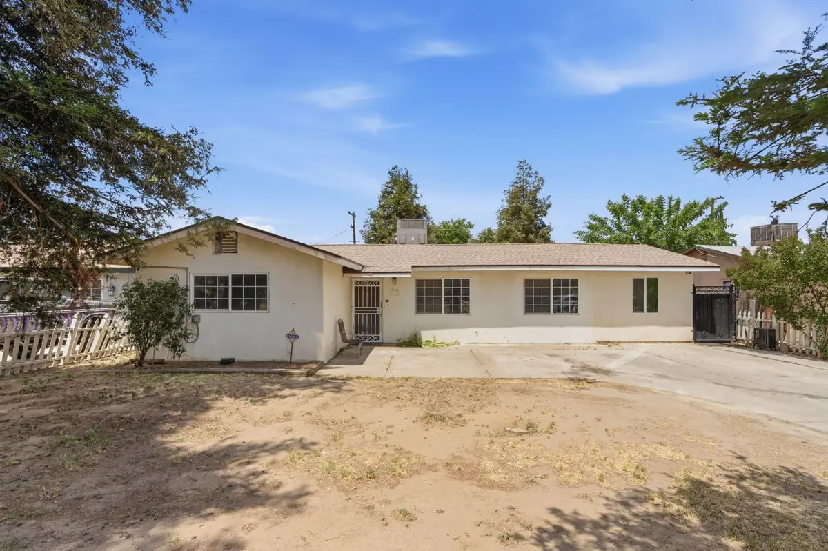 27341 Parkwood Avenue, Madera, CA 93637 - #1