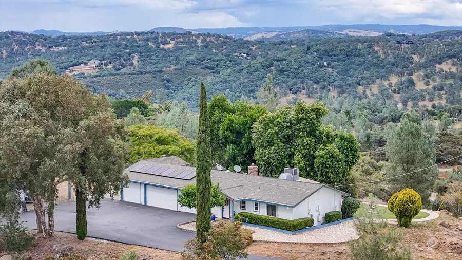 1261 Jurgens Road, Rescue, CA 95672 - #3