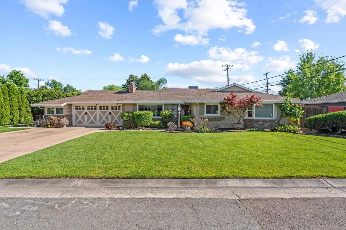 3240 Ben Lomondo Drive, Sacramento, CA 95821 - #1