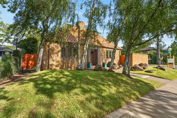 945 44th Street, Sacramento, CA 95819