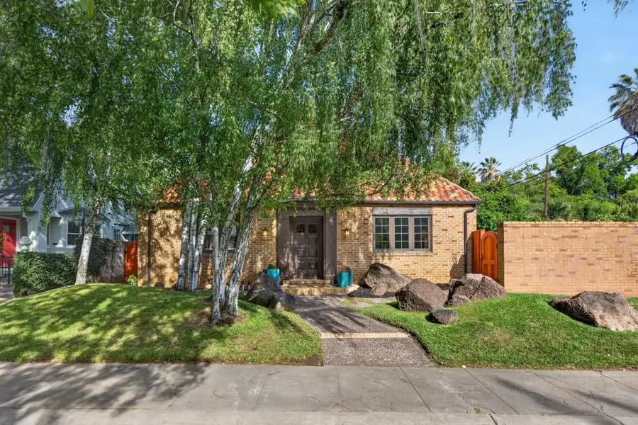 945 44th Street, Sacramento, CA 95819 - #2