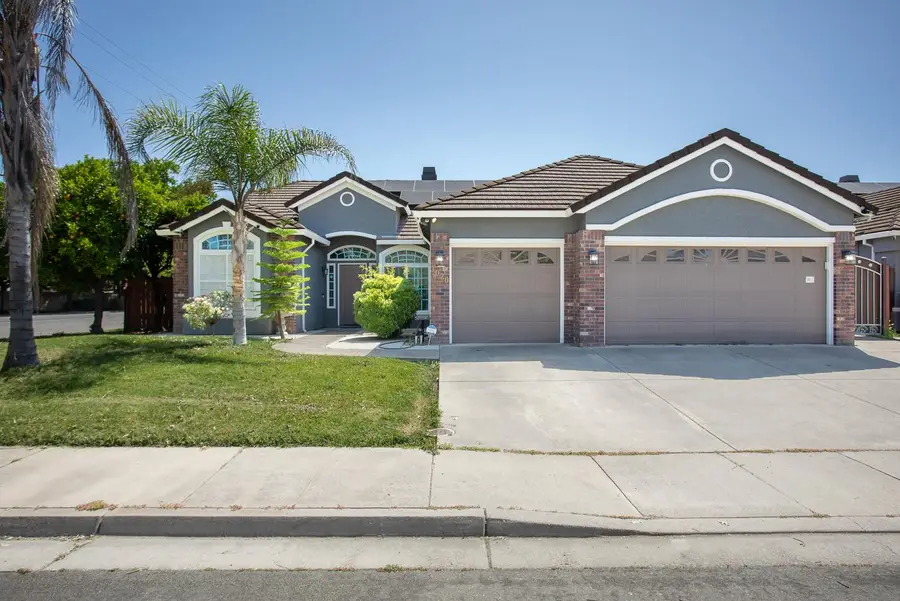 1020 Portola Valley Road, Yuba City, CA 95993 - #2