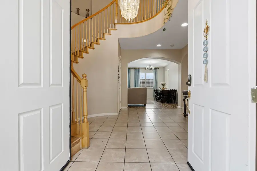 2542 Tennis Ln, Tracy, CA 95377 - #2