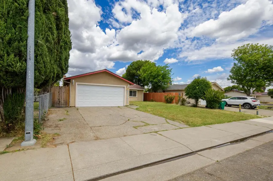 1921 Valmora Drive, Stockton, CA 95210 - #2