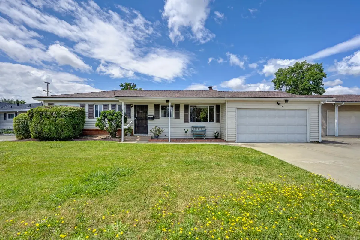 606 Wales Drive, Folsom, CA 95630 - #1