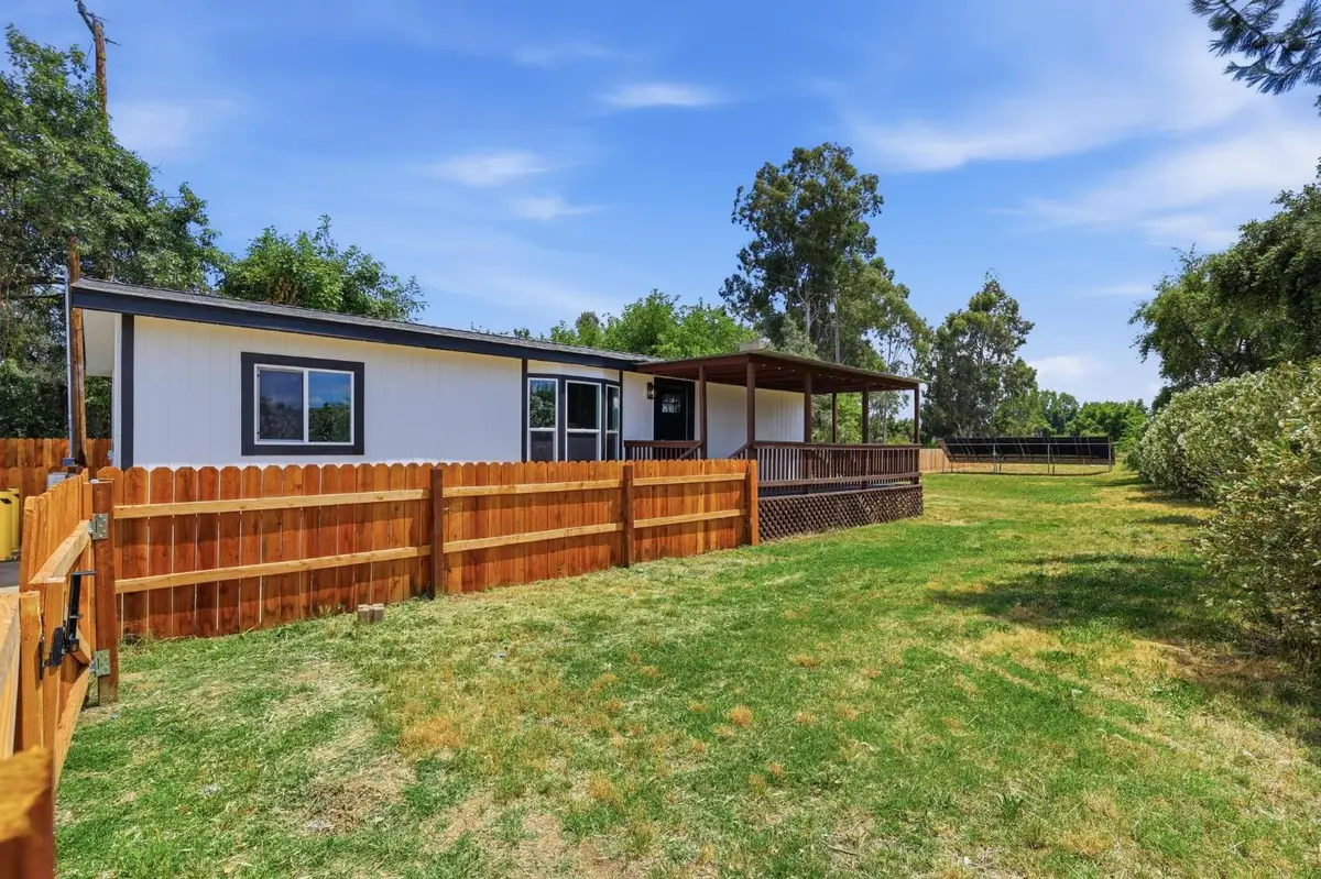 1524 2nd Avenue, Olivehurst, CA 95961 - #1