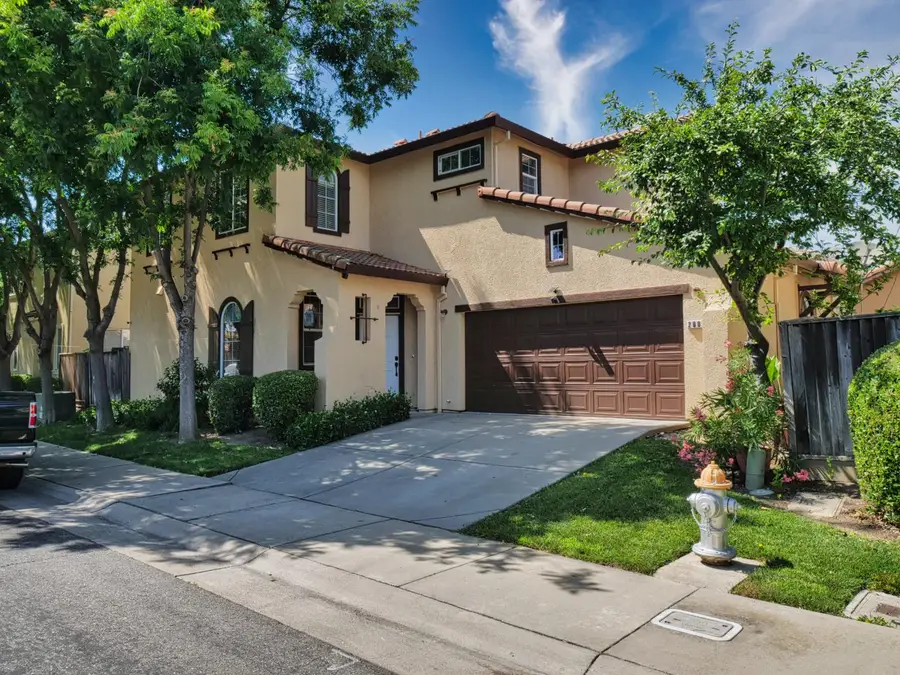 200 Dragonfly Circle, Sacramento, CA 95834 - #3