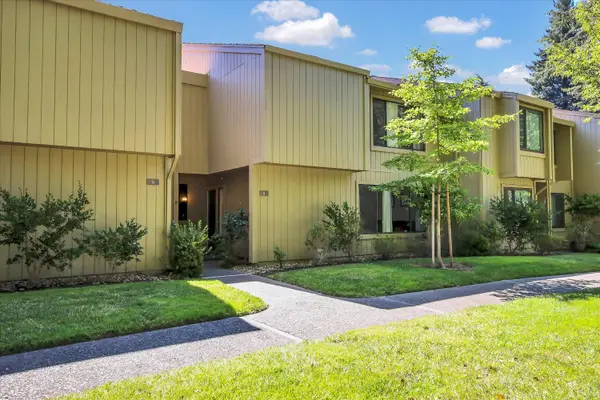 8 Adelphi Court, Sacramento, CA 95825