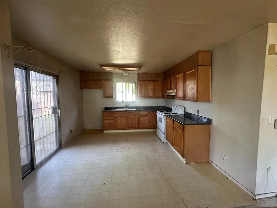 Address Withheld By Seller, Stockton, CA 95205 - #3