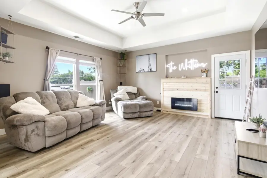 4856 Hazelwood Avenue, Carmichael, CA 95608 - #3