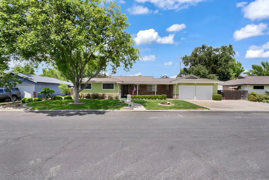 301 Robin Hood Drive, Modesto, CA 95350 - #3