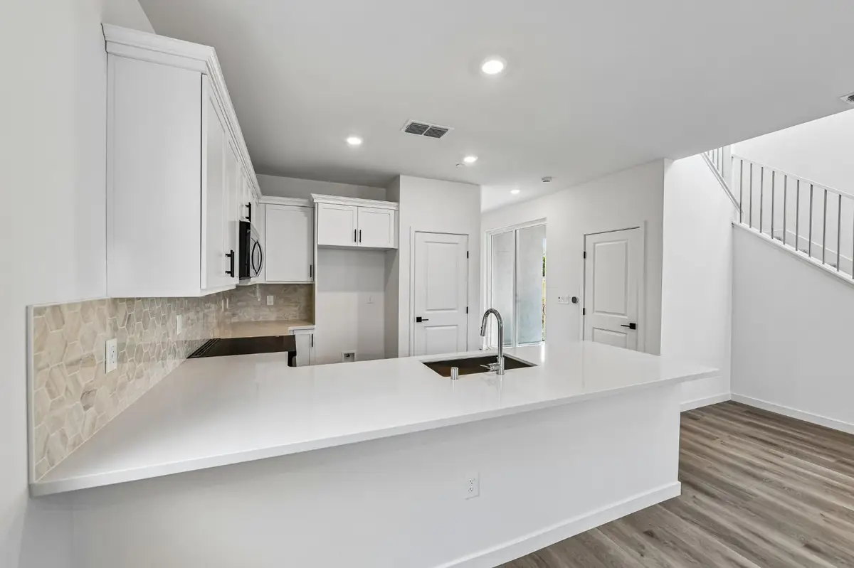 6449 Ventris Walk, Sacramento, CA 95823 - #1