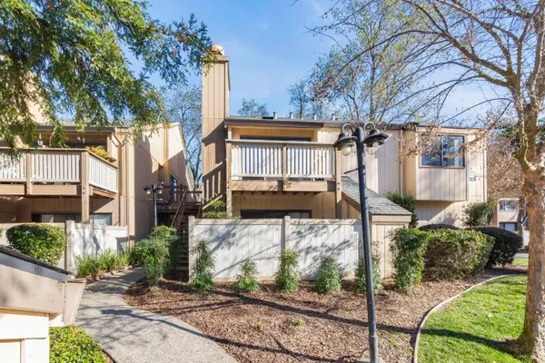 535 Woodside Oaks #2, Sacramento, CA 95825