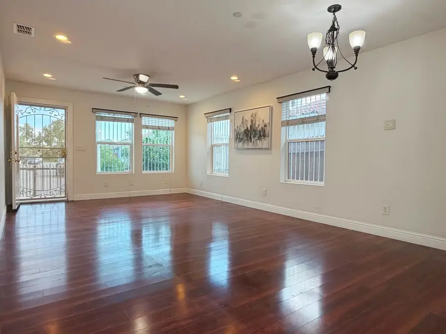 5927 Lemon Park Way, Sacramento, CA 95824 - #3