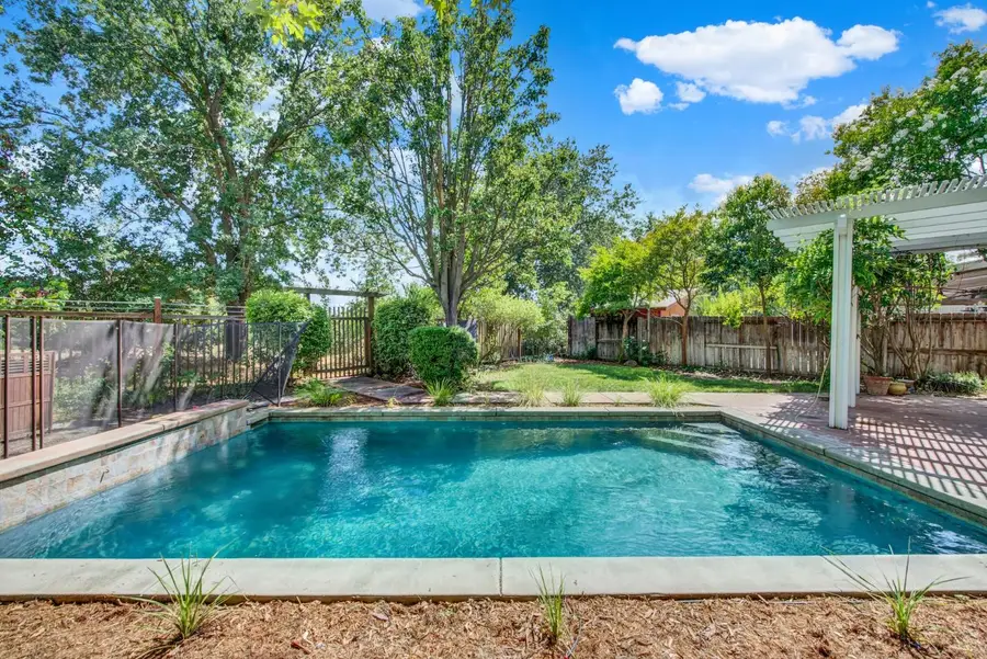 312 Creekside Way, Winters, CA 95694 - #2
