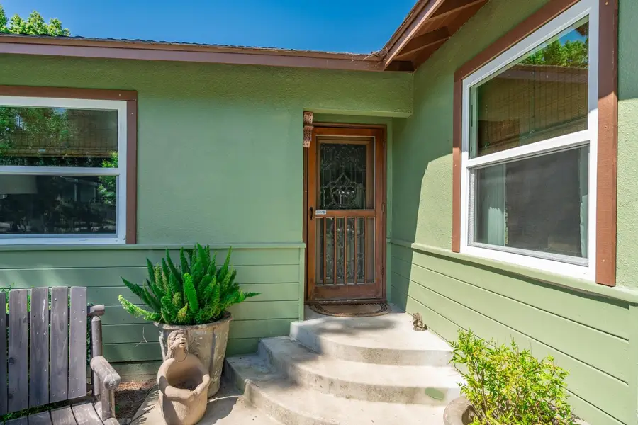 5426 Columbia Drive, Fresno, CA 93727 - #3