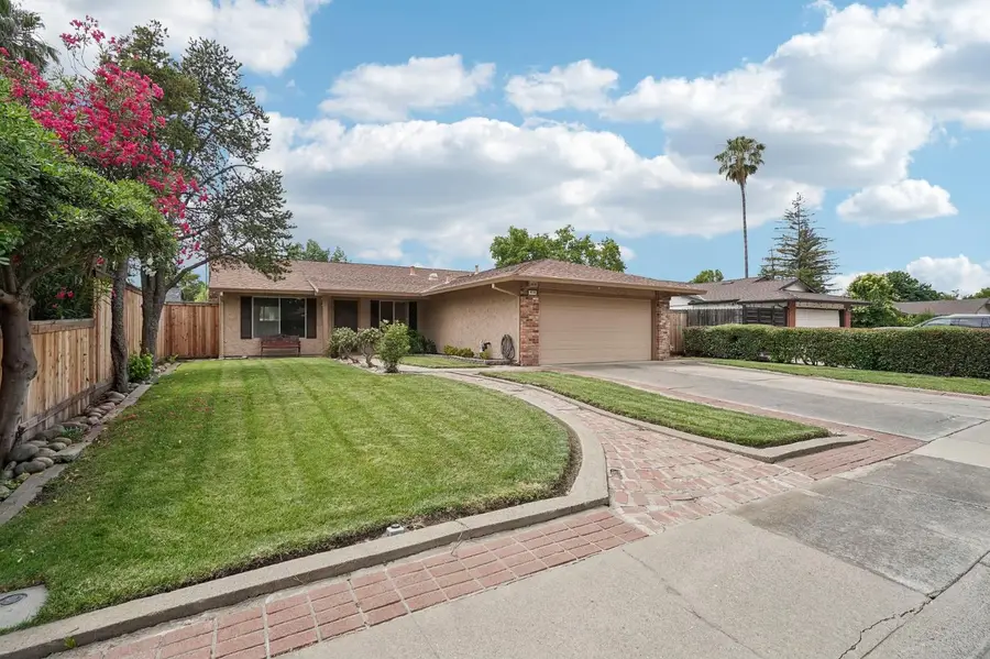 4112 Ashgrove Way, Sacramento, CA 95826 - #2