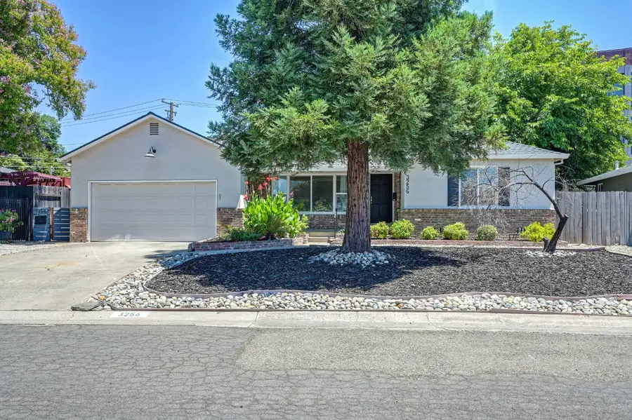 3256 Strevel Way, Sacramento, CA 95825 - #3