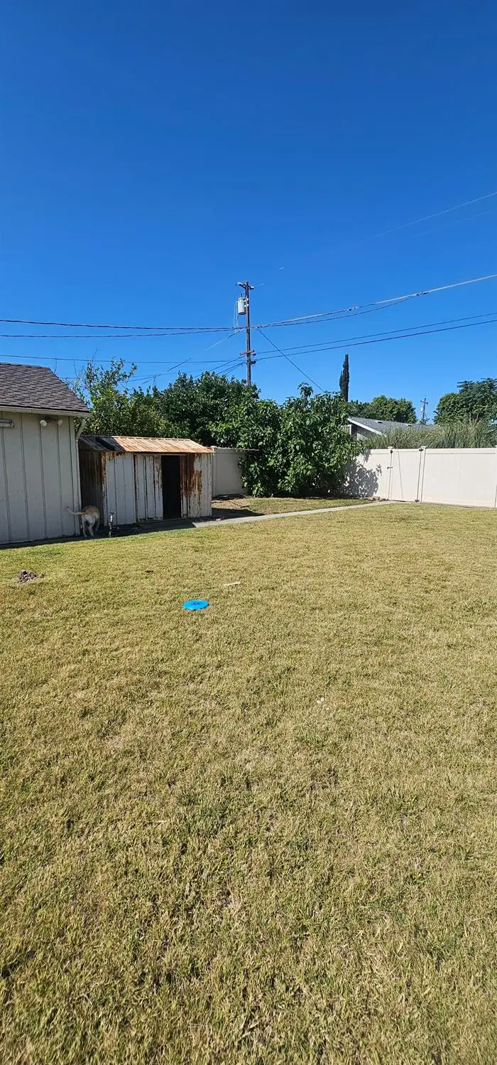 813 Ash Avenue, Gustine, CA 95322 - #2