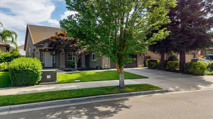 1672 Moonbeam Way, Turlock, CA 95382 - #3