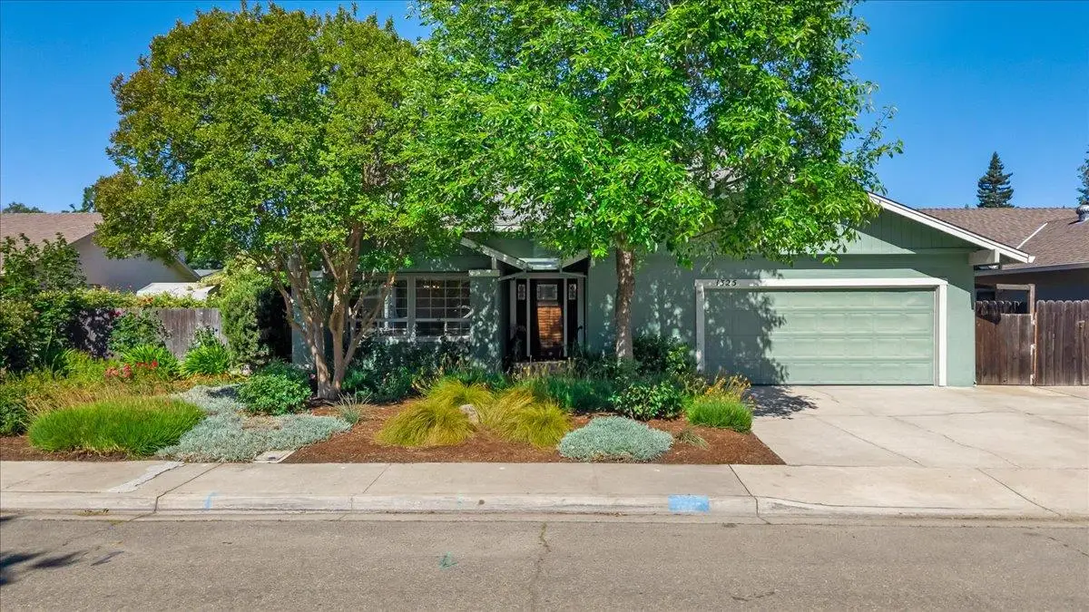 1325 Sherwood Drive, Turlock, CA 95380 - #1