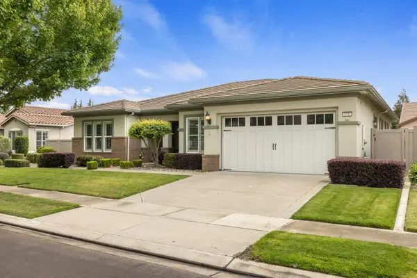 2452 W Belle Glade Lane, Manteca, CA 95336