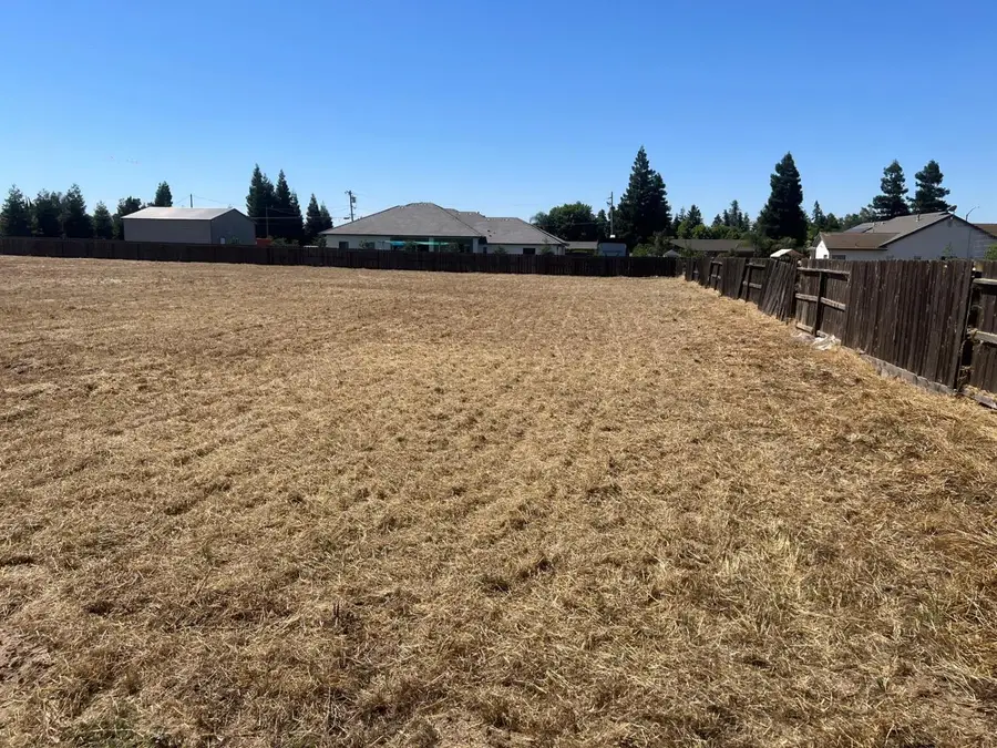 6958 Gertrude Avenue, Winton, CA 95388 - #2