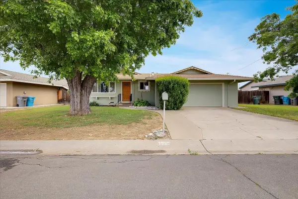 1328 Crest Drive, Yuba City, CA 95993
