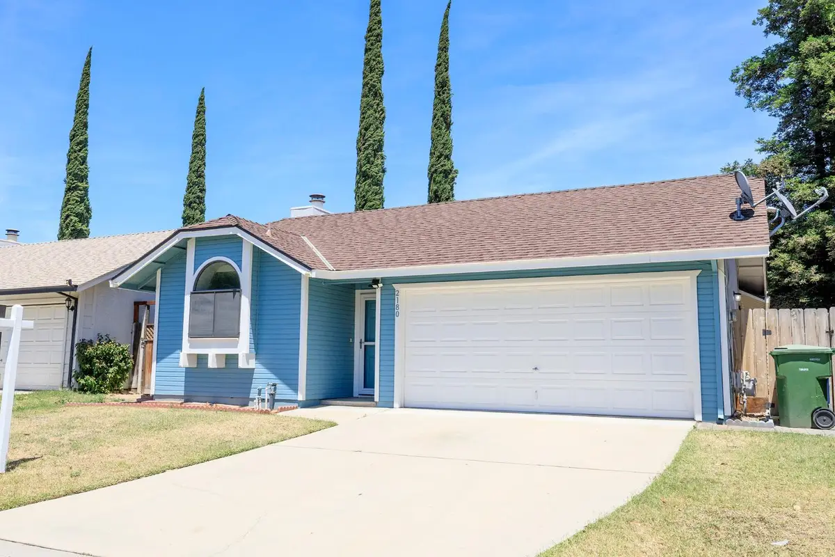 2180 Oxford Avenue, Turlock, CA 95382 - #1