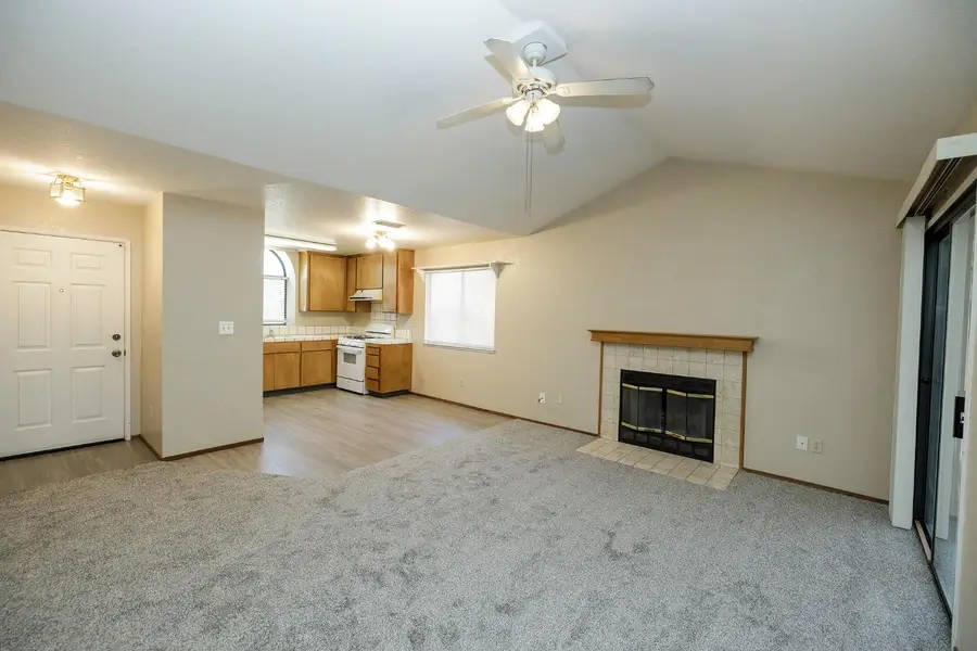 2180 Oxford Avenue, Turlock, CA 95382 - #3
