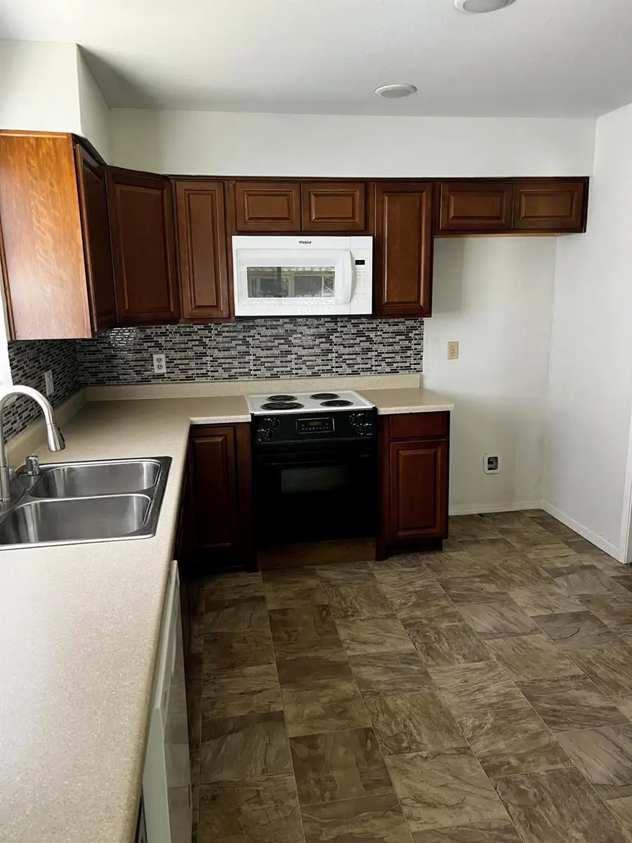 1521 La Cresenta Court, Yuba City, CA 95993 - #3