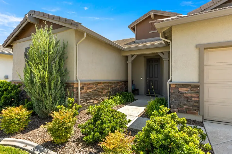 1051 Carson River Drive, Lincoln, CA 95648 - #3