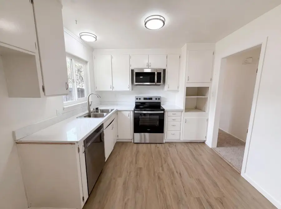 648 Lewis Avenue, Yuba City, CA 95991 - #2