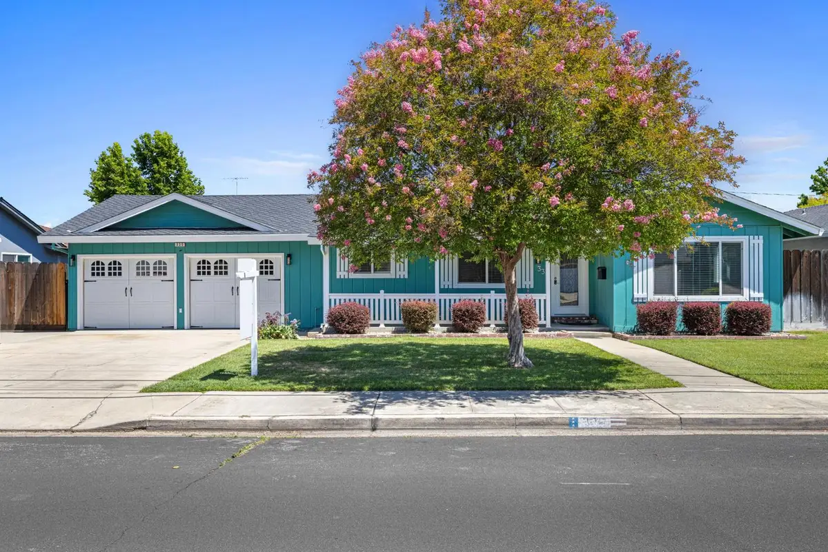 335 North Avenue, Turlock, CA 95382 - #1