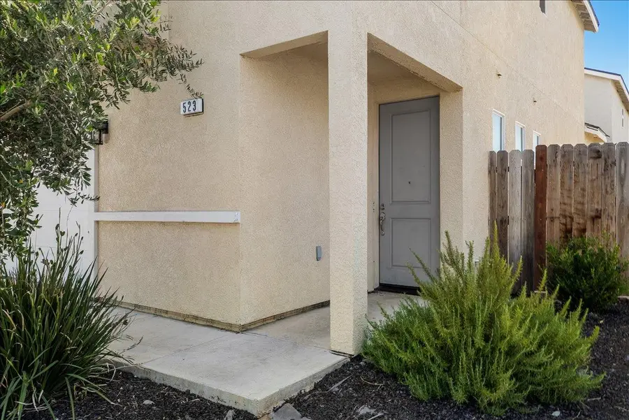 523 Barcelona Court, Merced, CA 95341 - #3