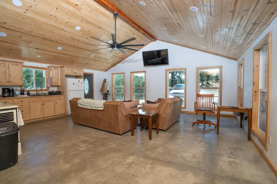 20505 Coalinga Road, Paicines, CA 95043 - #3