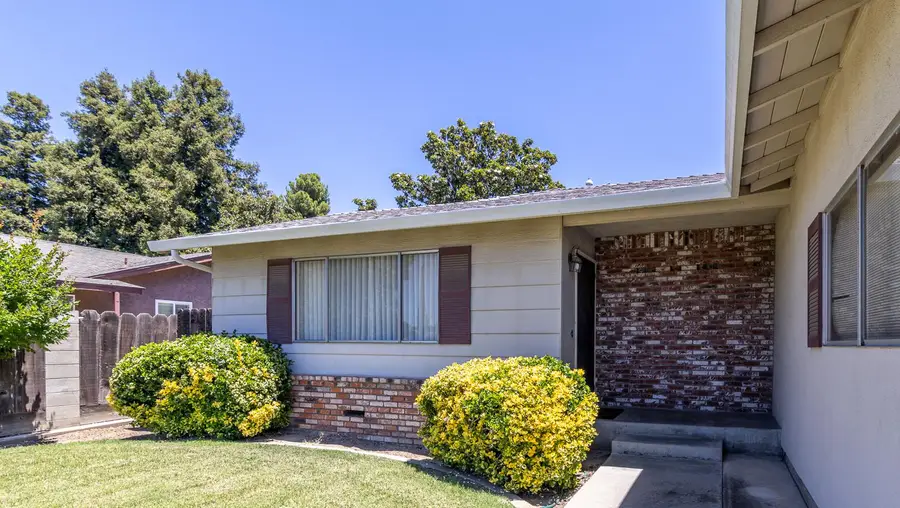 1320 Wylmawood Lane, Modesto, CA 95355 - #2