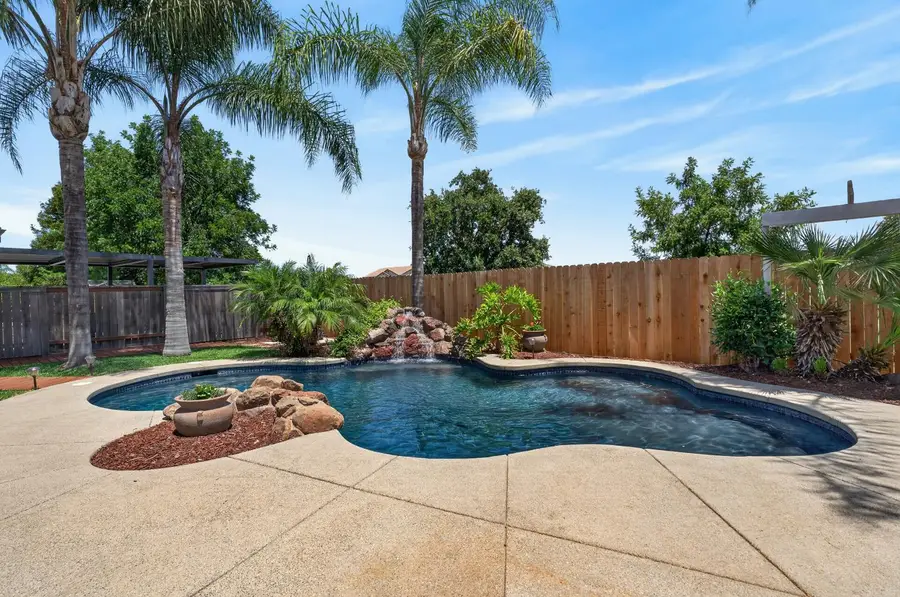 9472 Rhone Valley Way, Elk Grove, CA 95624 - #2