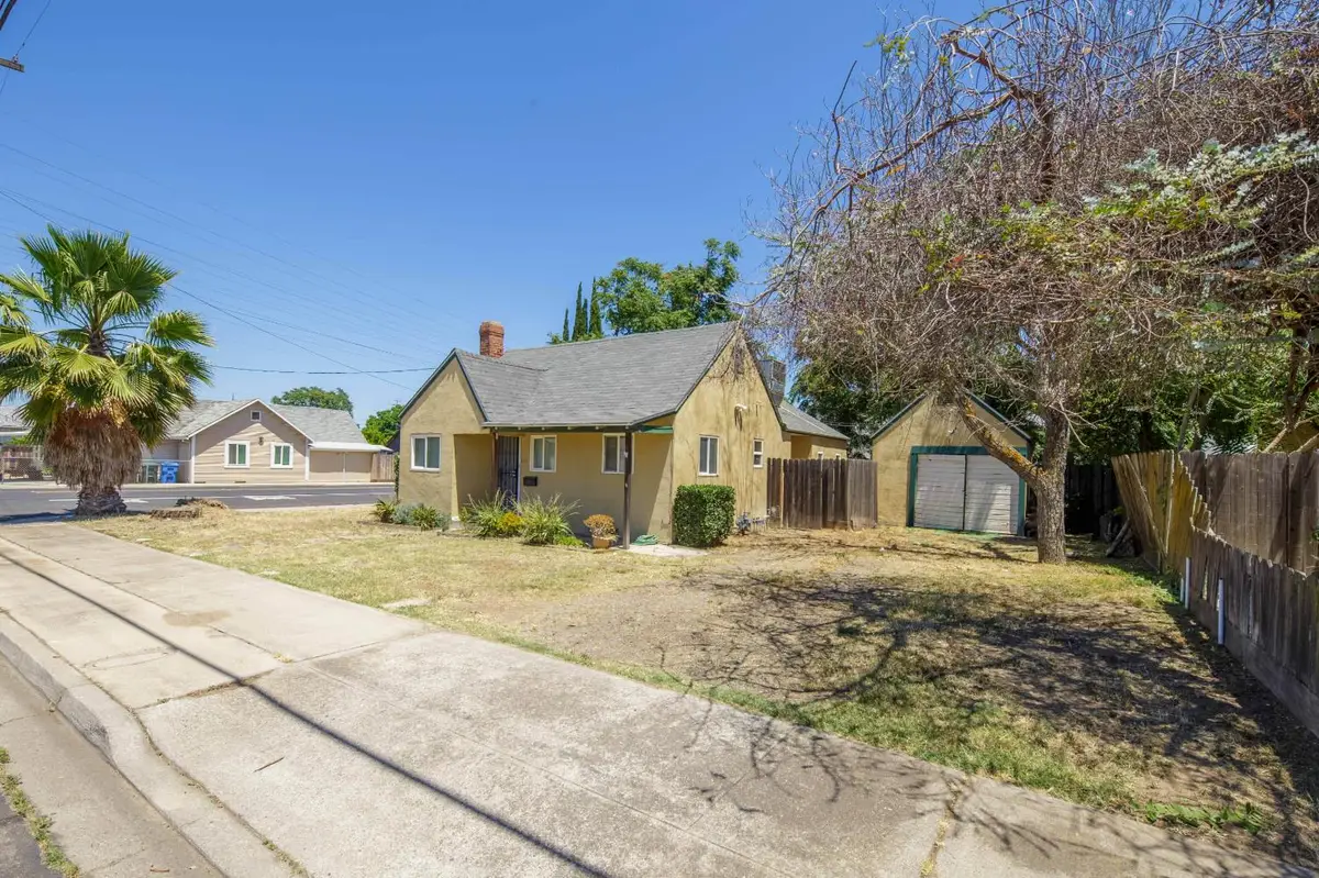 130 Almond Avenue, Manteca, CA 95337 - #1