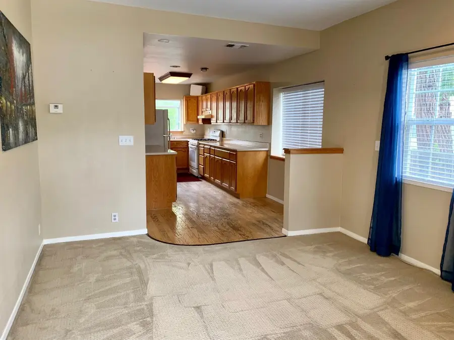 4649 V Street, Sacramento, CA 95817 - #2
