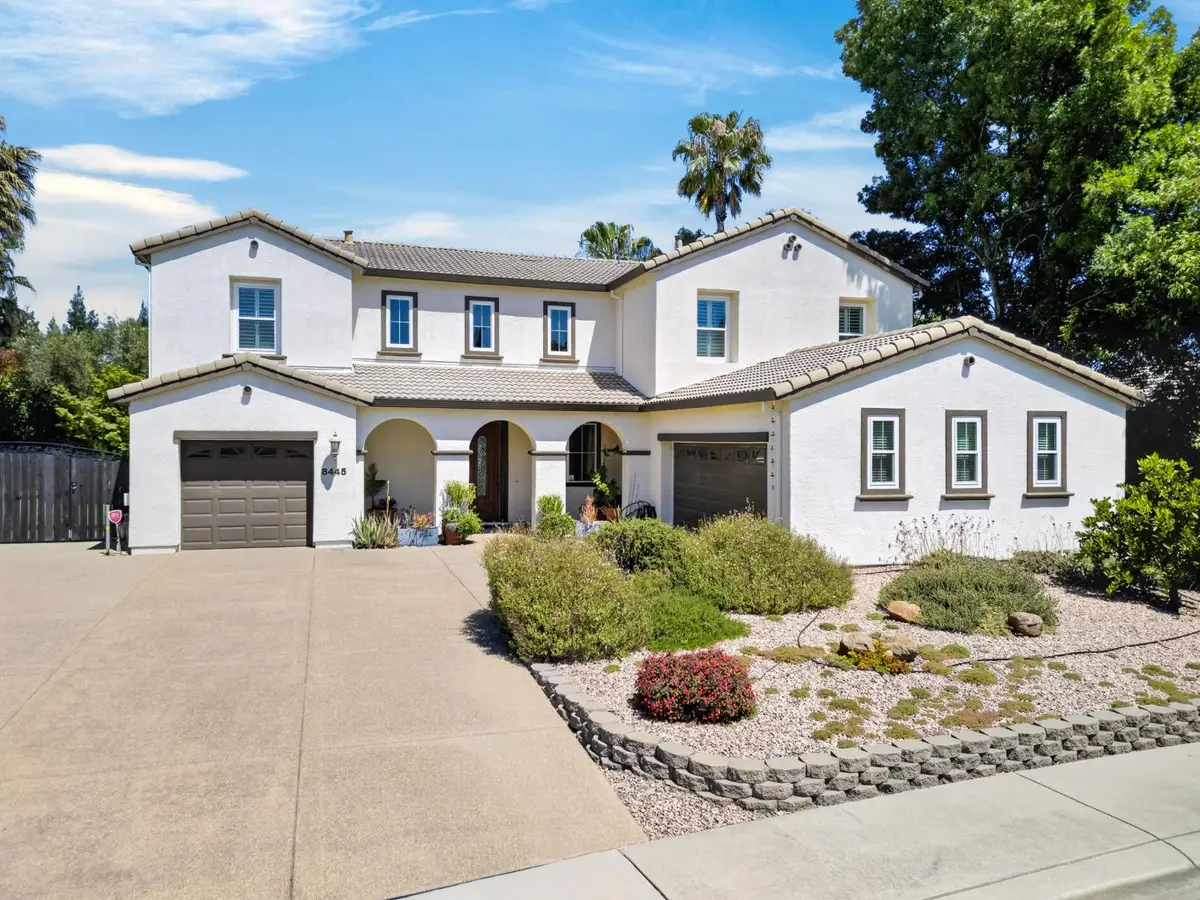 8445 Greentrails Way, Elk Grove, CA 95624 - #1