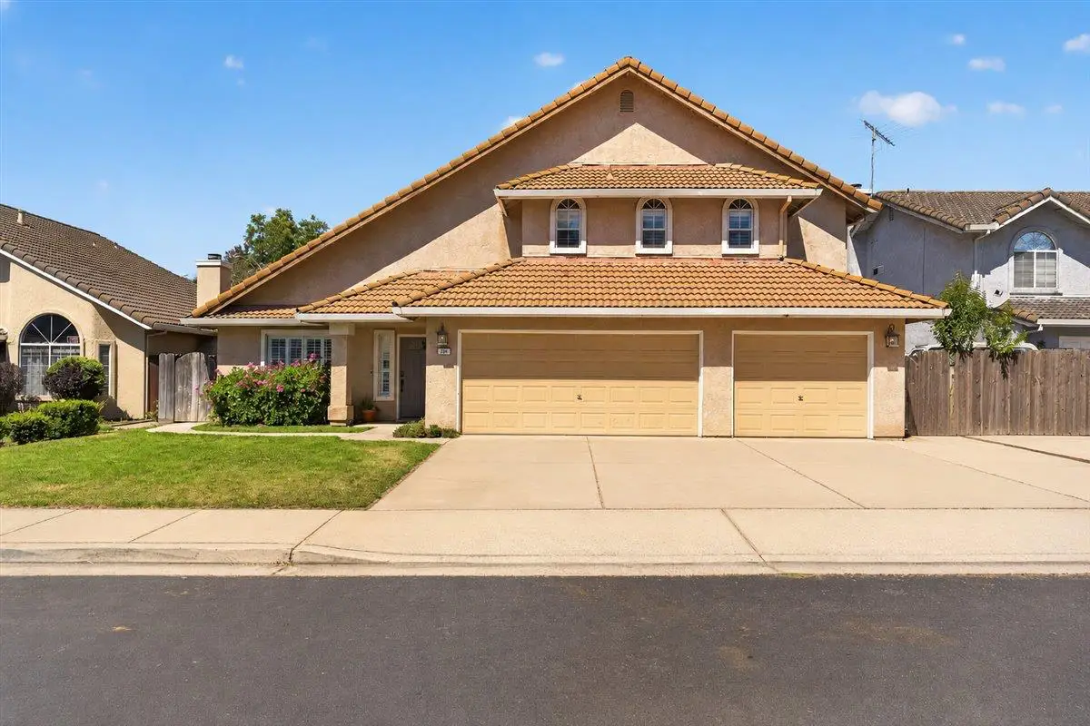 294 New Court, Oakdale, CA 95361 - #1