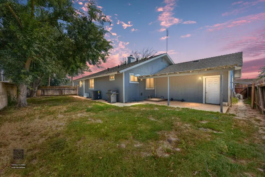 813 Holiday Way, Chowchilla, CA 93610 - #2