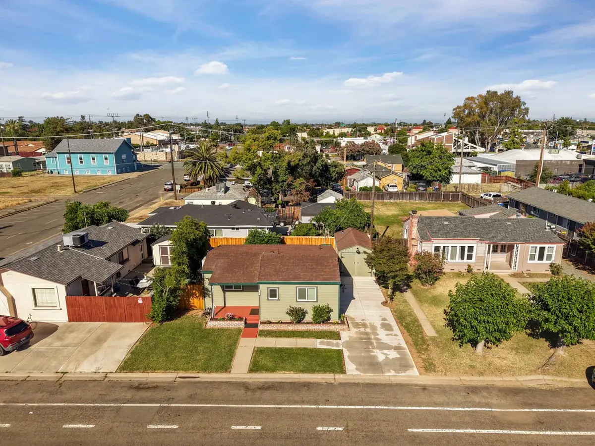 209 6th Street, Galt, CA 95632 - #1