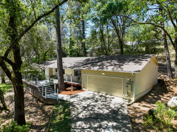 19135 Lake Forest Drive, Penn Valley, CA 95946